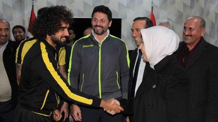 Gürkan ve Çalık’tan E.Yeni Malatyaspor’a moral ziyareti