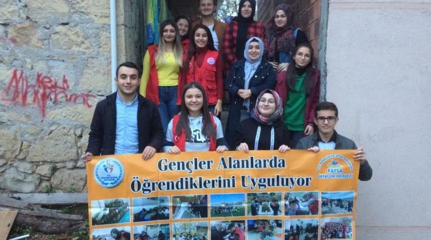 Gen&ccedil;lik Merkezinden sosyal sorumluluk projesi