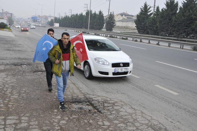 Doğu Türkistan için İstanbul'dan Ankara'ya yürüyor