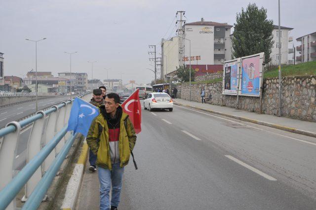 Doğu Türkistan için İstanbul'dan Ankara'ya yürüyor