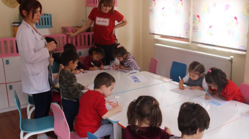13 arkadaş, 1 yılda biriktirdiği parayla kreş açtı