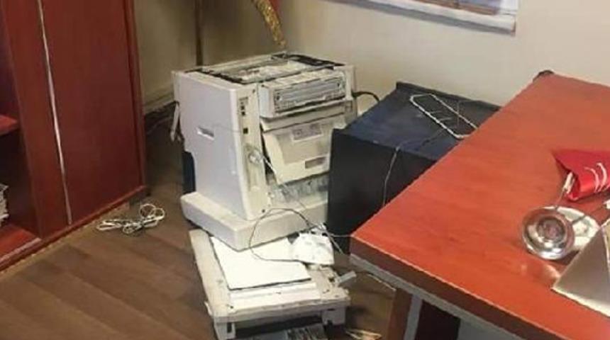 Kayseri'de CHP ilçe binasına saldırı