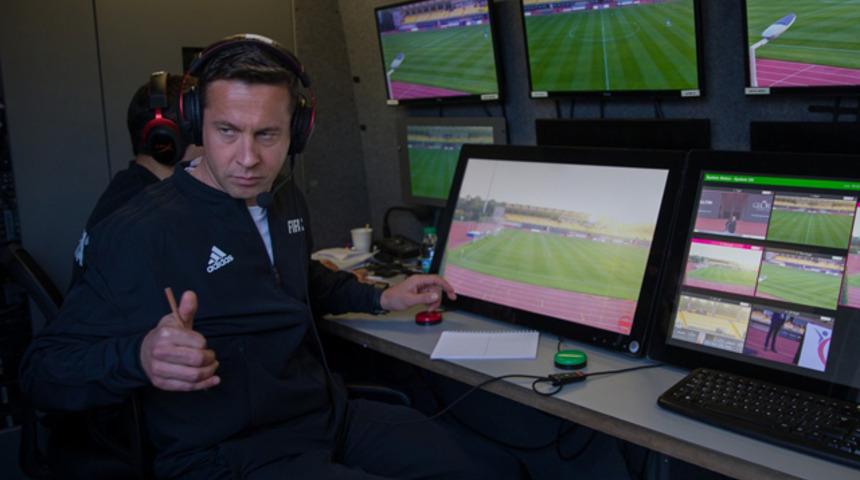 UEFA'dan VAR sistemi için flaş karar!