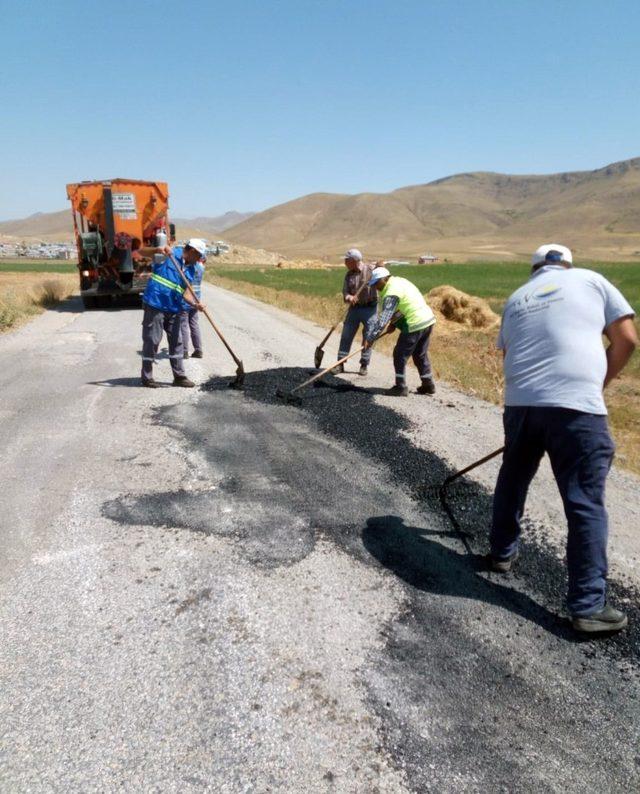 Çaldıran’da yol çalışması tamamlandı