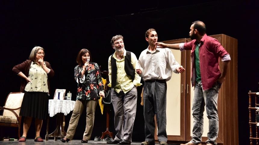 Bilecikliler tiyatro oyunları ile buluşmaya devam ediyor