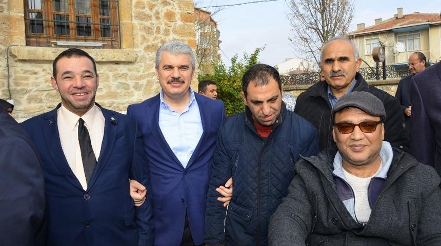 Vali Akın engellilerle bir araya geldi
