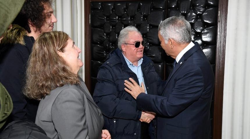 Başkan Günaydın, görme engelli bireyleri ağırladı