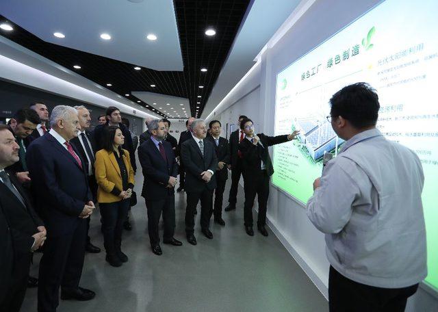 TBMM Başkanı Yıldırım, Çin’de teknoloji şirketini ziyaret etti