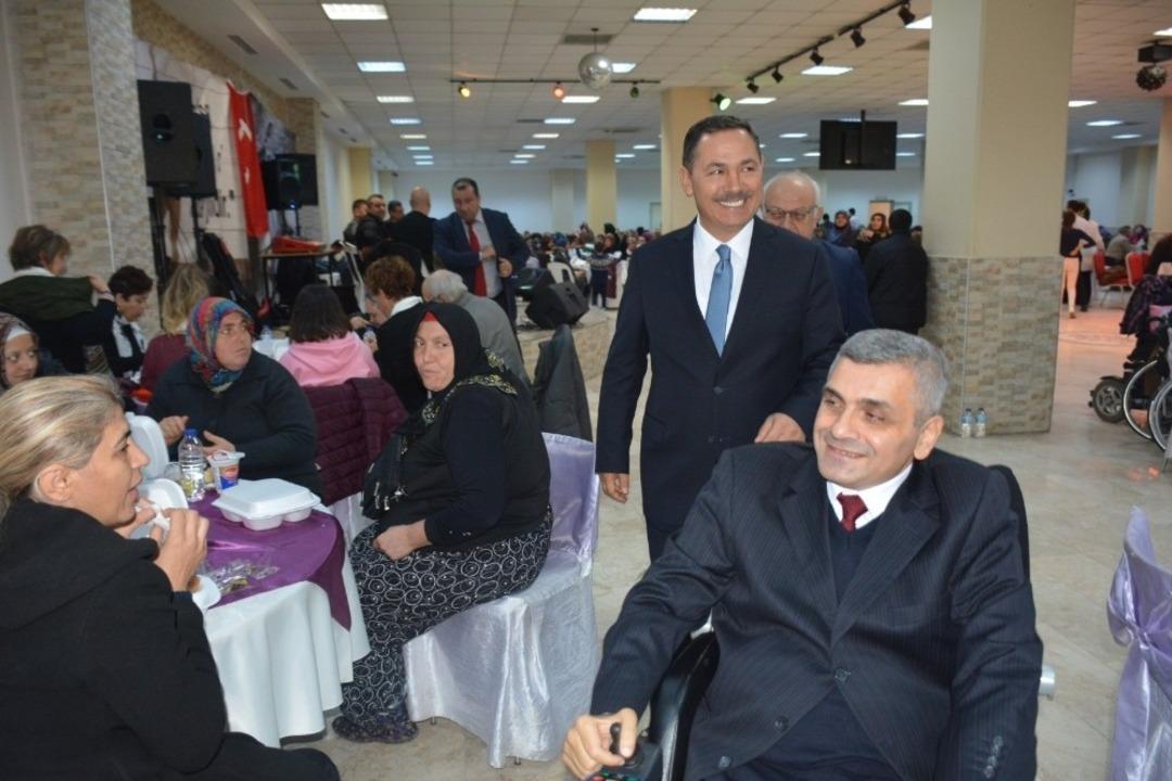 Uysal, &ldquo;Engelliler i&ccedil;in yapacağımız daha &ccedil;ok iş var&rdquo;