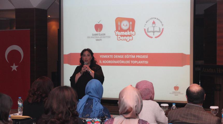 &lsquo;Yemekte denge eğitim projesi&rsquo; Bursa toplantısı yapıldı