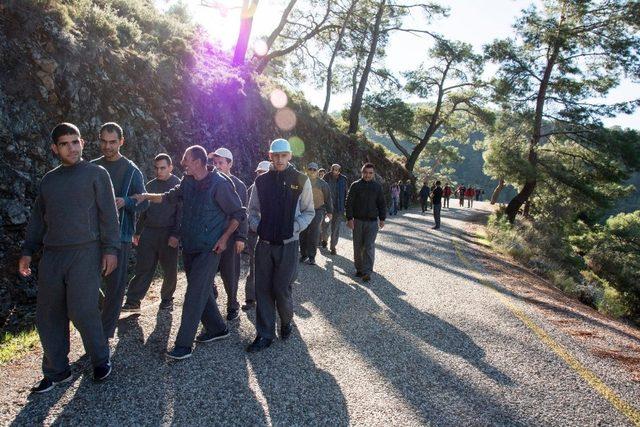 Fethiye’de ’Doğa Engel Tanımaz’ yürüyüşü yapıldı