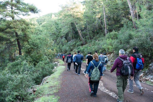 Fethiye’de ’Doğa Engel Tanımaz’ yürüyüşü yapıldı