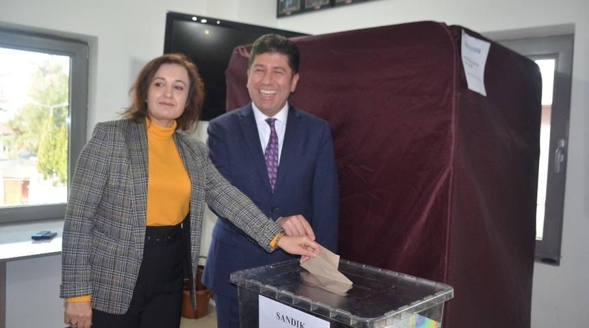 Bilecik&rsquo;te CHP&rsquo;nin adayının belirlenmesi i&ccedil;in temay&uuml;l yapıldı