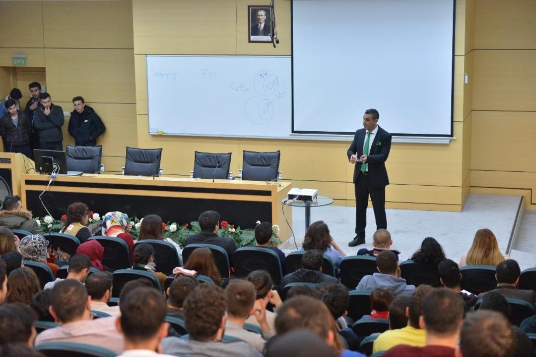 &ldquo;D&uuml;nya-T&uuml;rkiye Ekonomisi ve Kripto Paraları&rdquo; SA&Uuml;&rsquo;de konuşuldu