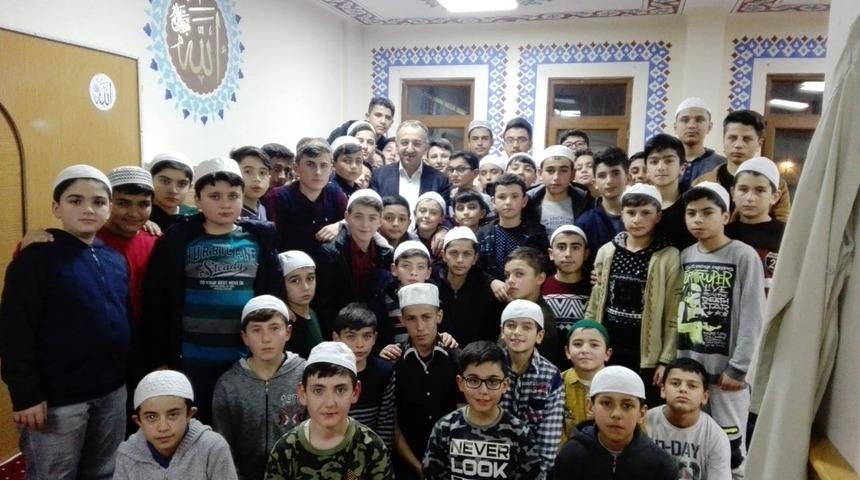 M&uuml;ft&uuml; Sezik&rsquo;ten gen&ccedil;lere ev &ouml;devi