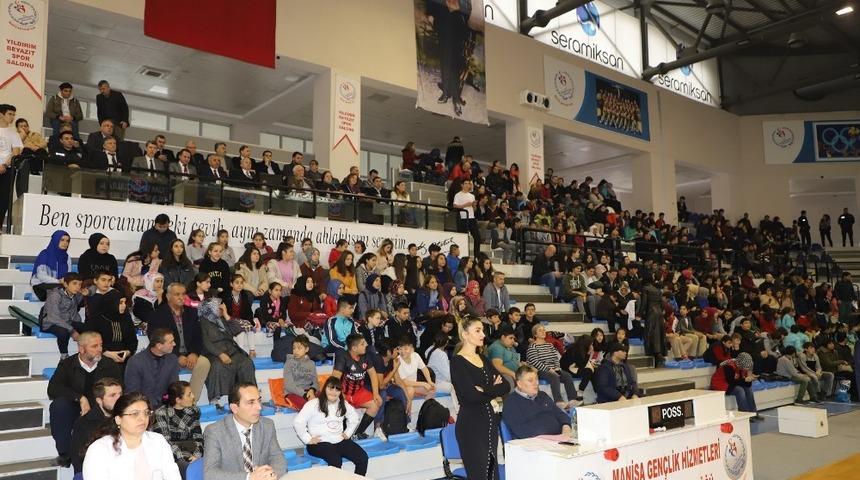 &Ouml;zel &ouml;ğrenciler Olimpik Farkındalık Oyunları&rsquo;yla g&uuml;nlerini kutladı