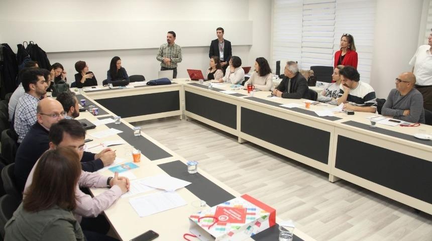 SD&Uuml;&rsquo;de T&Uuml;BİTAK Projesi Hazırlama Teknikleri eğitimi