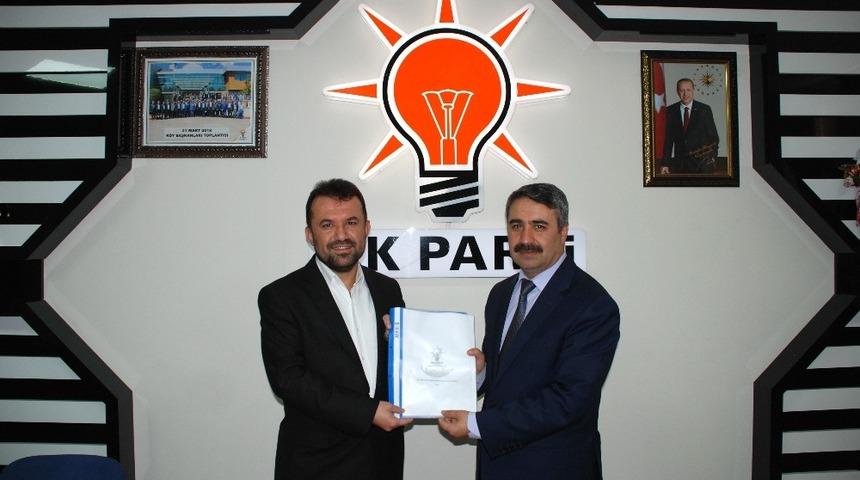 Jeoloji Y&uuml;ksek M&uuml;hendisi &Ouml;zt&uuml;rk meclis &uuml;yeliği i&ccedil;in başvuru yaptı