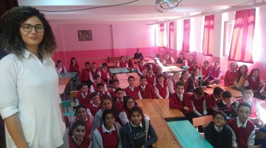 &Ouml;ğrencilere veteriner hekimlik mesleği anlatıldı