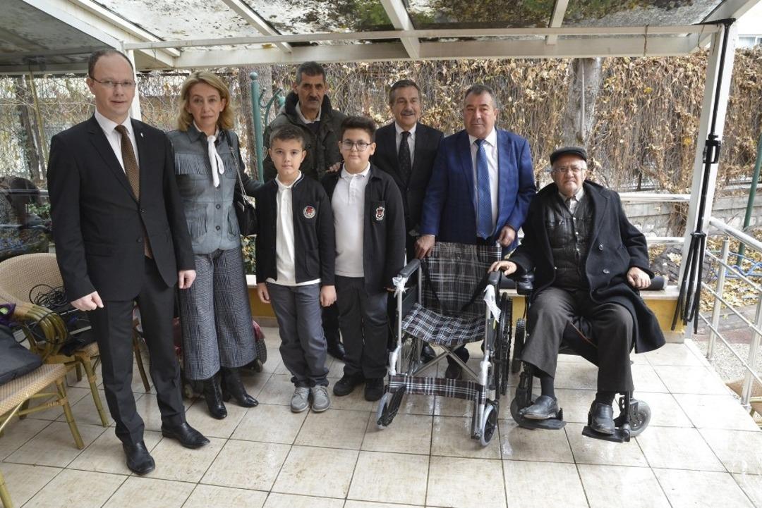 3 Aralık D&uuml;nya Engelliler G&uuml;n&uuml;