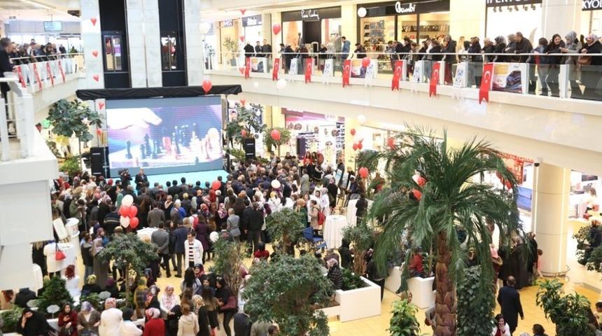 Başkan B&uuml;y&uuml;kkılı&ccedil;, Engelliler G&uuml;n&uuml; etkinliğinde