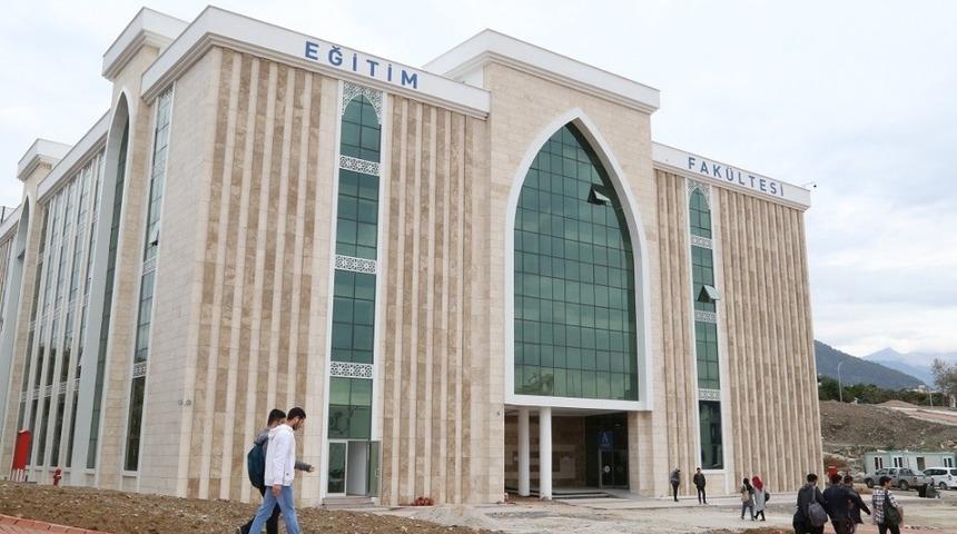 Eğitim fak&uuml;ltesi binası hizmete girdi