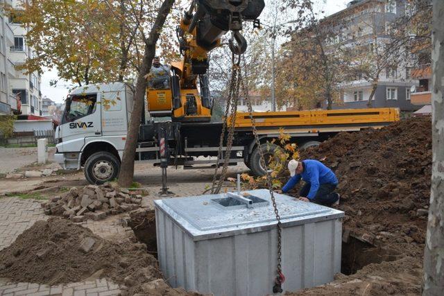 170 adet yer altı konteynırının montajı başladı