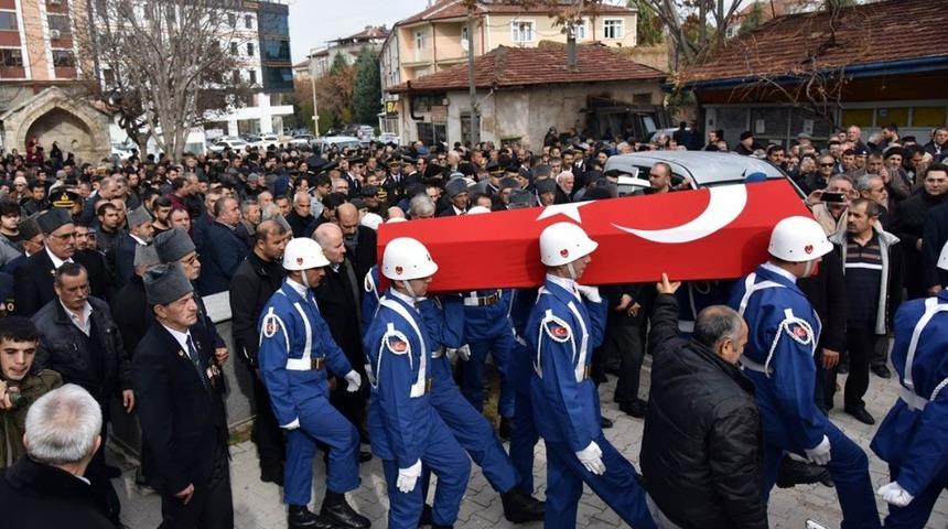 Kıbrıs gazi son yolculuğu uğurlandı