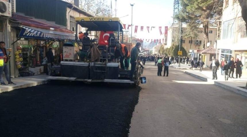 Reşadiye&rsquo;de asfalt &ccedil;alışmaları kurban kesilerek başlatıldı