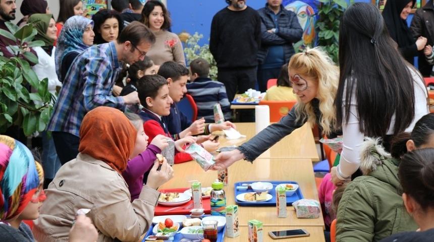 &Ouml;zel &ccedil;ocuklar &lsquo;3 Aralık D&uuml;nya Engelliler G&uuml;n&uuml;&rsquo;nde unutulmadı