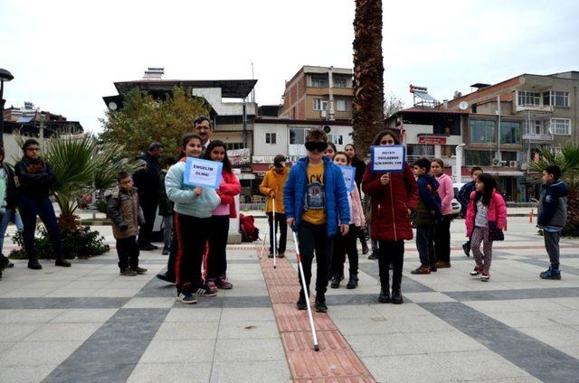 Görme engelli öğretmenden Dünya Engelliler Günü’nde farkındalık etkinliği