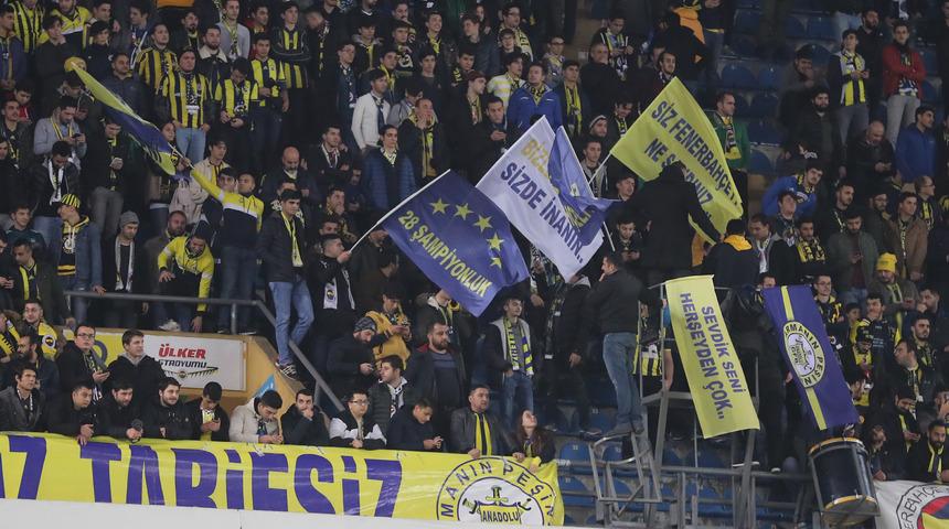 Fenerbahçe - Kasımpaşa maçı sonrası tribünlerde Ersun Yanal sesleri yükseldi