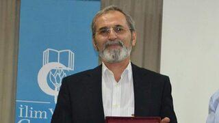  Prof. Dr. İbrahim Emiroğlu: Adet olmak hastalıktır! Kızlar tedavi edilsin