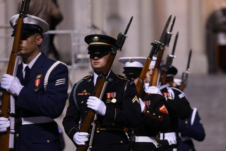 'Baba Bush' için anma töreni G3