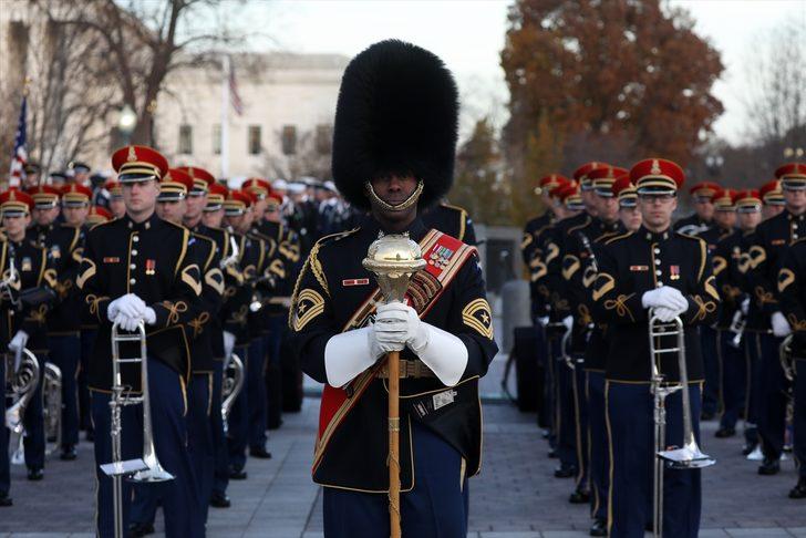 'Baba Bush' için anma töreni G4