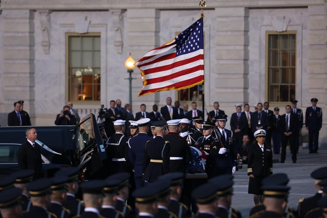 'Baba Bush' i&ccedil;in anma t&ouml;reni