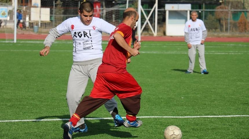 Ağrı&rsquo;da &rsquo;3 Aralık D&uuml;nya Engelliler G&uuml;n&uuml;&rsquo;nde engelliler ma&ccedil; yaptı