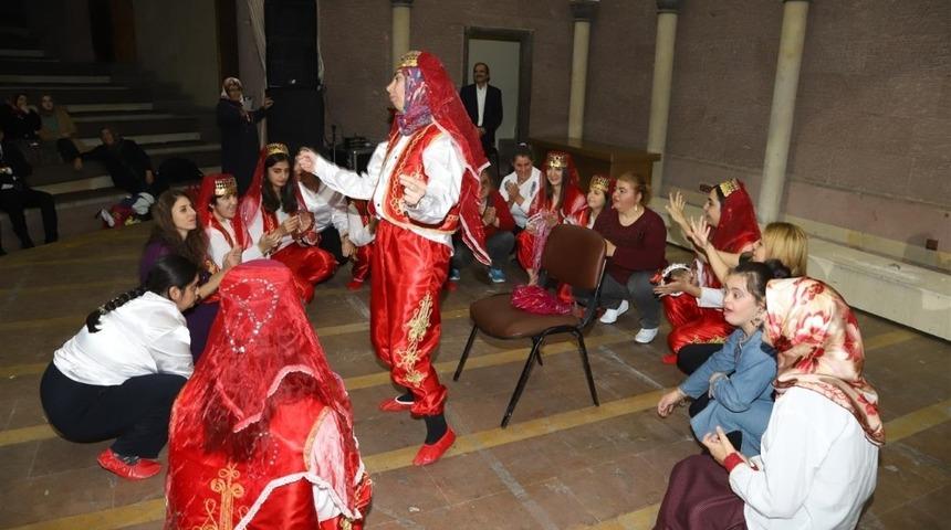 &Ouml;zel İnsanlar h&uuml;nerlerini sergiledi