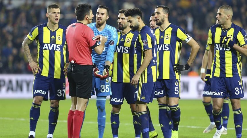 Fenerbahçe - Kasımpaşa maçının hakemi Yaşar Kemal Uğurlu'nun raporu ortaya çıktı!