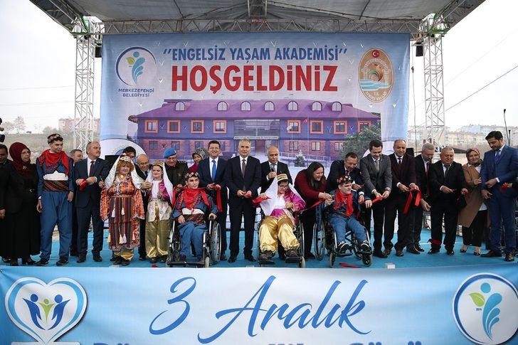 Merkezefendi ‘Engelsiz Yaşam Akademisi’ açıldı G1