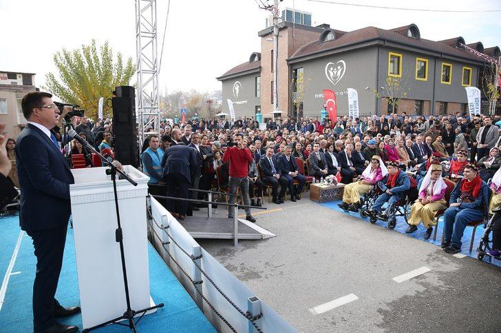 Merkezefendi ‘Engelsiz Yaşam Akademisi’ açıldı G3