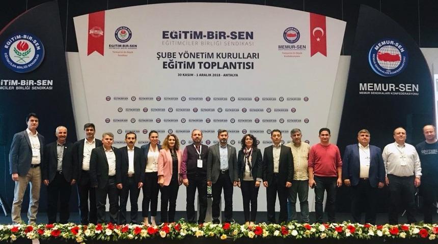 U&ccedil;ak, Eğitim Bir-Sen &lsquo;13&rsquo;&uuml;nc&uuml; T&uuml;rkiye Buluşması&rsquo;na katıldı