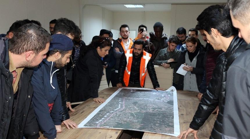 M&uuml;hendis adayları raylı sistem projesini inceledi