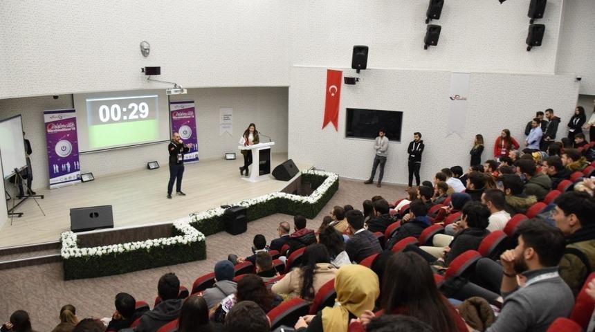 Girişimciler fikirlerini yarıştırdı