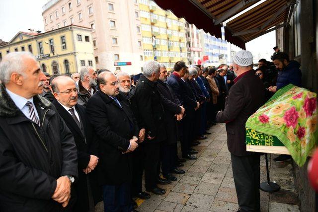 Trabzon eski Milletvekili Ayşe Sula Köseoğlu’nun anne acısı