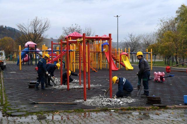 Isparta Gökçay ve Ayazmana’ya modern çocuk parkı yapılıyor