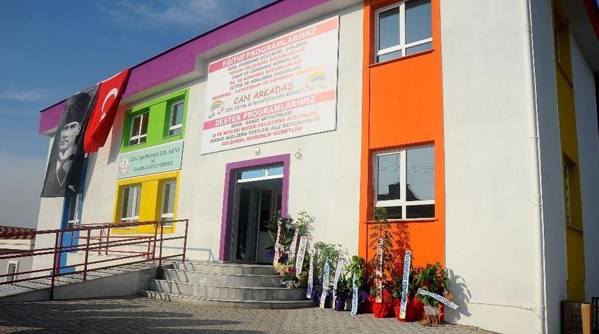 Engelliler Eğitim ve Sosyal Yaşam Kampüsü Seferihisar’da açıldı