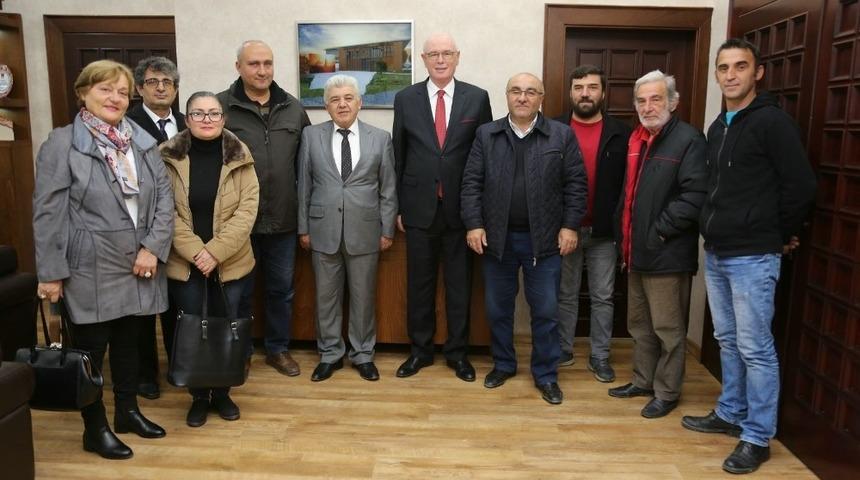 Başkan Kazım Kurt&rsquo;a mahalle meclislerinden teşekk&uuml;r ziyareti