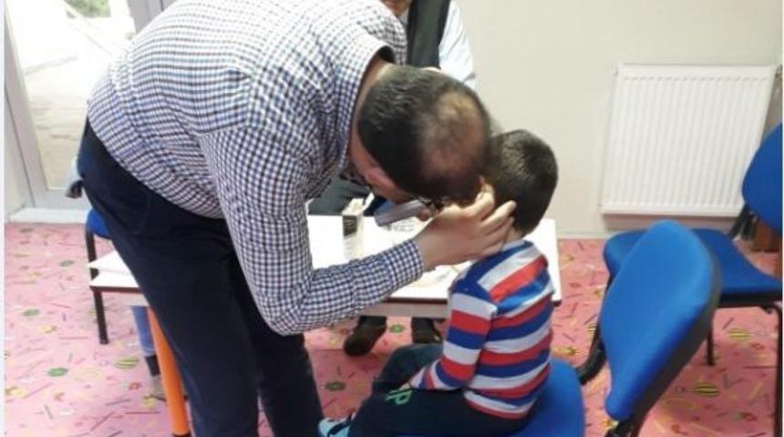 Adıyaman &Uuml;niversitesinde minik &ouml;ğrencilere sağlık taraması yapıldı