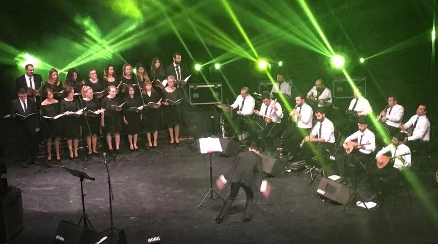 AD&Uuml; Onkoloji Korosu ve engellilerden &ouml;zel konser